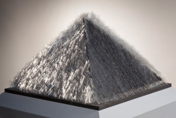 Josepha Gasch Muche German born 1944 Pyramid 580x388 Toledo Museum of Art Acquires Glass Sculptures by Two Leading Artists for Its Collection