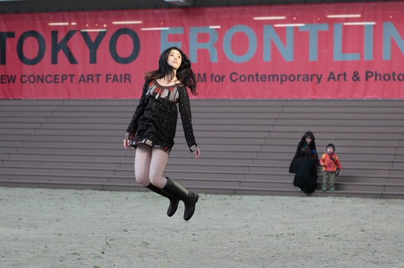 NatsumiHayashi14 580x386 Natsumi Hayashi The Girl Who Loves to Levitate