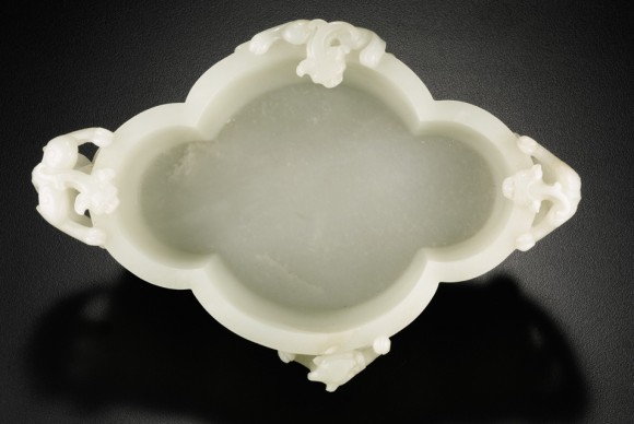 A Fine White Jade Imperial Washer Qianlong Mark and Period 580x388 Fine Chinese ceramics and works of art for Sale in two sessions at Sothebys this September