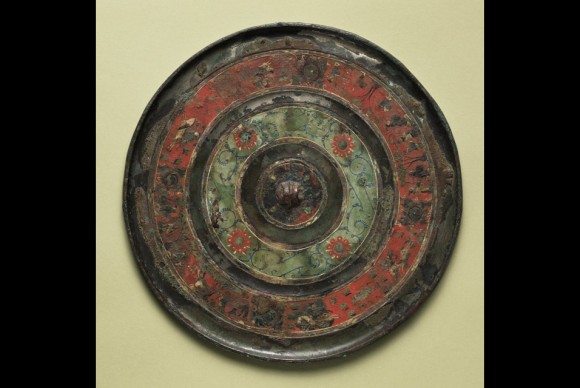 Mirror with Riders and Figures in Landscape China 580x388 Ancient Chinese bronzes exhibited at the Huntington Library, Art Collections, and Botanical Gardens this Fall