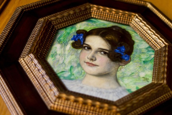 A painting entitled Portrait of Mary 1910 by Franz von Stuck is seen during a press preview on April 17 2013 580x388 Art Nouveau trove to go under hammer at Hotel des Ventes auctioneers in Switzerland