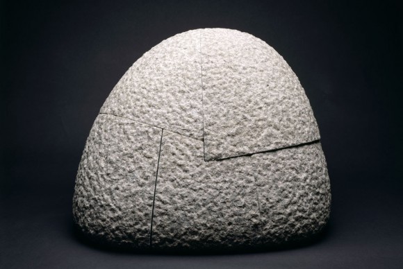 Portland Japanese Garden exhibits works by acclaimed artist Isamu Noguchi Young Mountain. Photo courtesy of The Isamu Noguchi Foundation and Garden Museum 580x388 Portland Japanese Garden exhibits works by acclaimed artist Isamu Noguchi